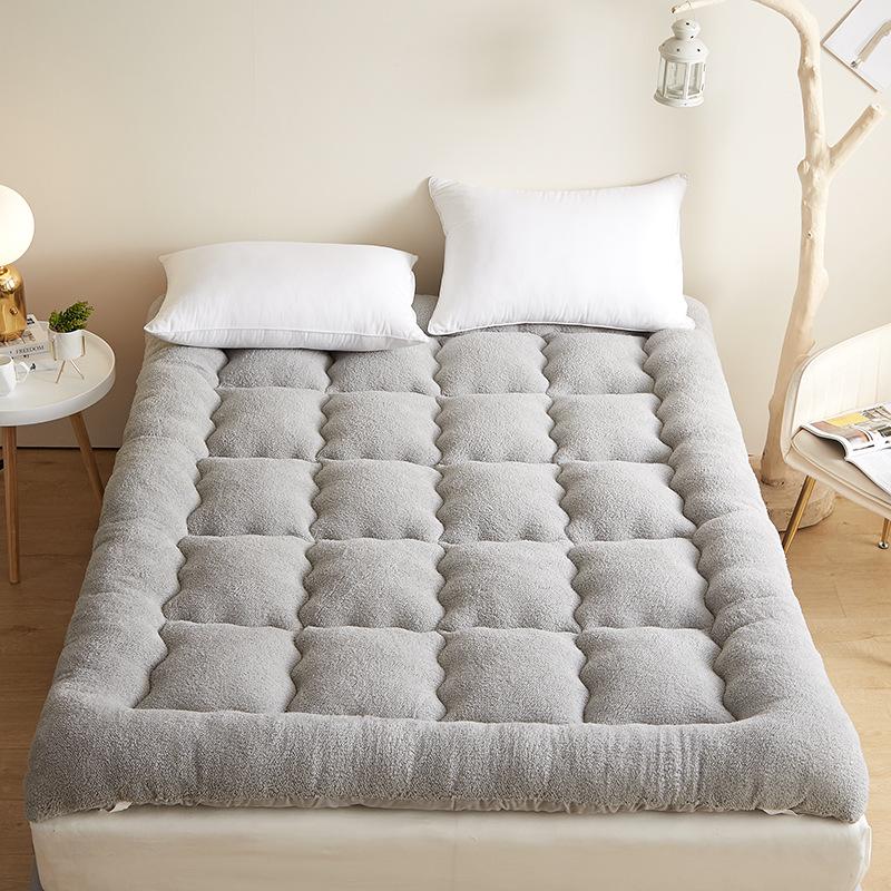 Three-Dimensional Down-Like Mattress Pad - Hotel Quality, Thick, for Dorms, Singles & Doubles, Lamb Wool
