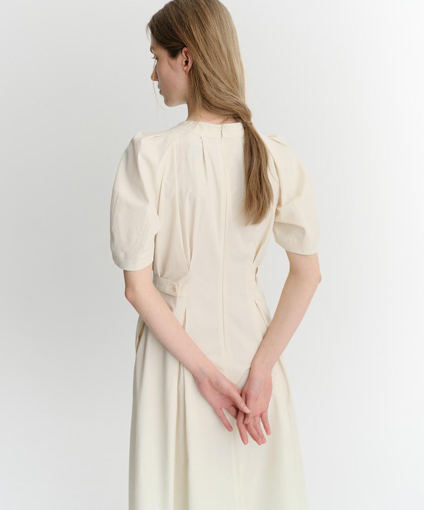 Ia Layn Tuck Volume Dress (Cream)
