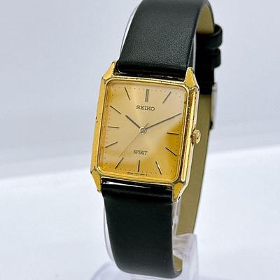 Мужские часы Seiko Spirit Квадратные Золотые Работа от новой батарейки Подтверждена