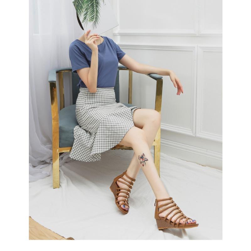 Women Vintage Cut-Out Roman Sandals Wedge Heel Round Toe Open Toe Comfortable Fashion Summer Beach Vacation Daily