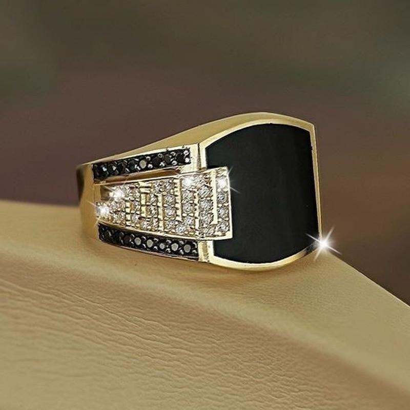 Classic Gold Color Metal Men's Ring with Inlaid Black Stone, Punk Style, Suitable for Engagement, Wedding, Luxury Jewelry