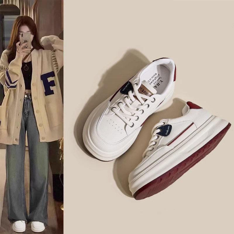 Кожаные белые туфли, женская обувь, весна и лето 2025, новые туфли на толстой подошве, увеличивающие рост, популярная универсальная обувь для спорта и отдыха