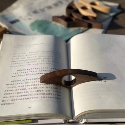 Деревянный держатель страниц книги Эргономичное кольцо для большого пальца Портативный легкий разделитель страниц книги Аксессуар для комфортного чтения