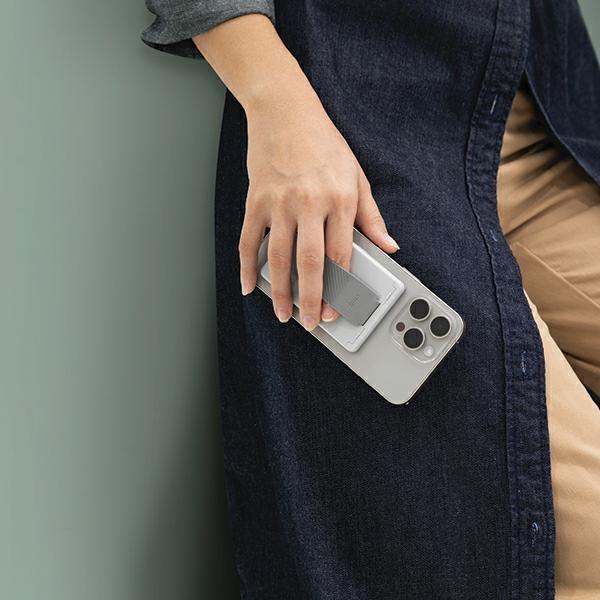 UNIQ Heldro ID Magnetic Wallet with Kickstand and Wristband Black/Midnight Black