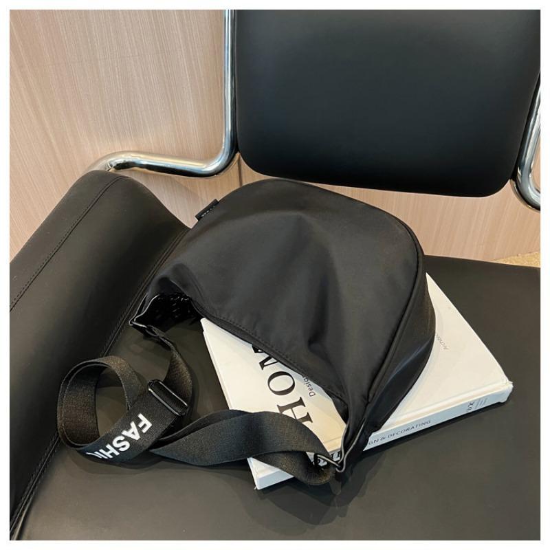 Ladies Slouchy Crescent Bag Niche Minimalist Crossbody Dumpling Bag Sport Casual Large Capacity Single Shoulder Bag