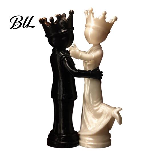 Symbolic Companionship Statue Gifts 1 Pair 3D Printed King and Queen Couple Figurines, Chess Style Dancing Abstract Sculptures Lovers Statue, Romantic