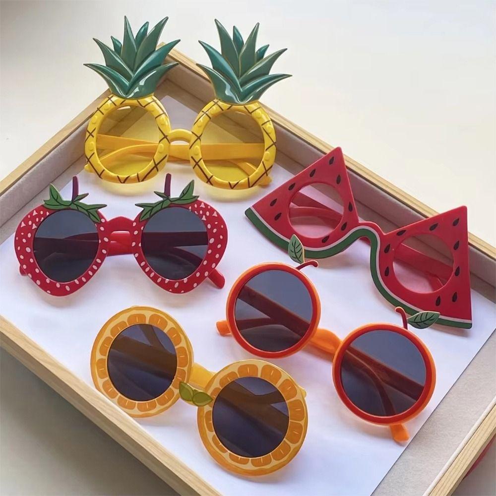 Fruit Design Funny Pineapple Sunglasses Trendy Beach Photo Glasses for Women & Men