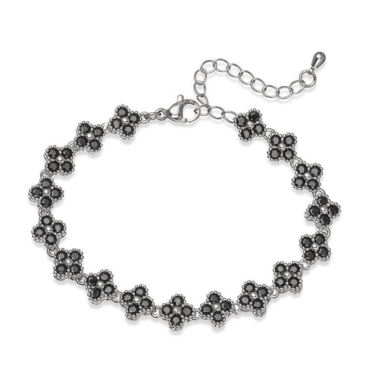 Elegant Light Luxury Women's Gold Plated Copper Bracelet Zircon Four-leaf Clover Necklace Flower Jewelry Set