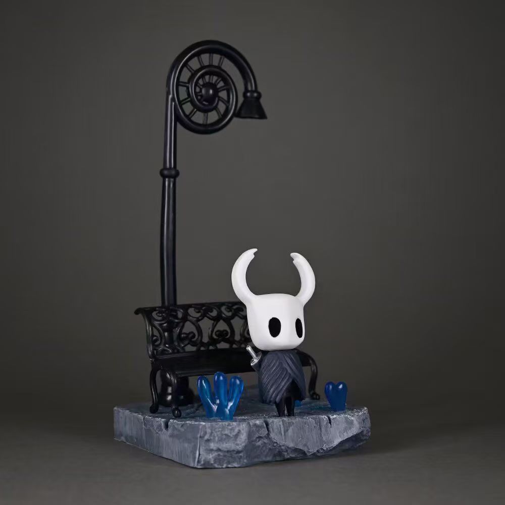 High-quality ghost hollow knight Table setting Streetlight Knight 2D Model Figure Ornament Color Box dragon ballz figurine