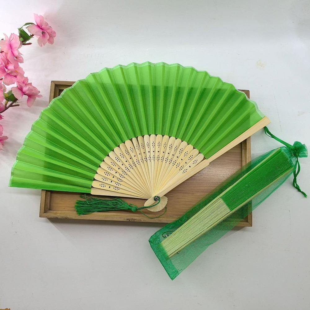 Cooling Tool Silk Hand Fan Chinese Style Hand Held Fan Fashionable Bamboo Hand Fan Wedding Favors