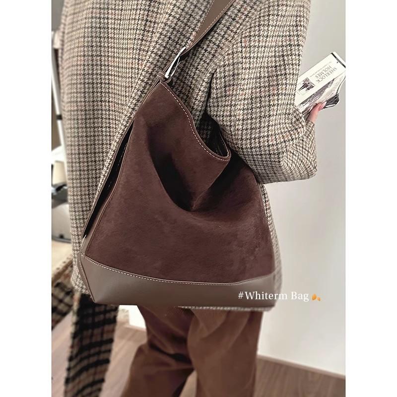 Ielgy Retro Style Bag Autumn Winter Fashion Commuter Bucket Bag High-End Sense One-Shoulder Tote Bag