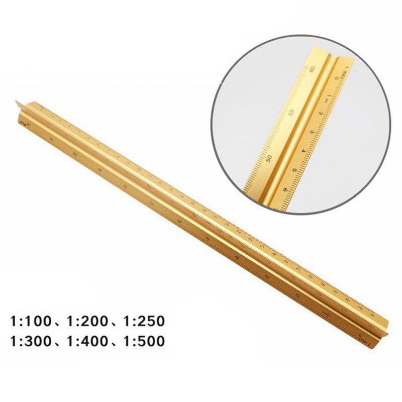 Метрическая треугольная линейка для рисования. 30 см