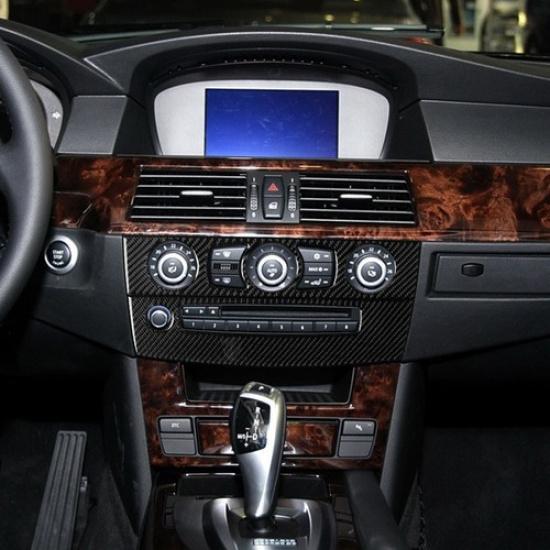 Накладка на центральную консоль из углеродного волокна для BMW 5 серии E60 2008-2010