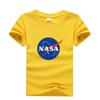 Классическая детская футболка НАСА с изображением космонавта и стильным дизайном с круглым вырезом
