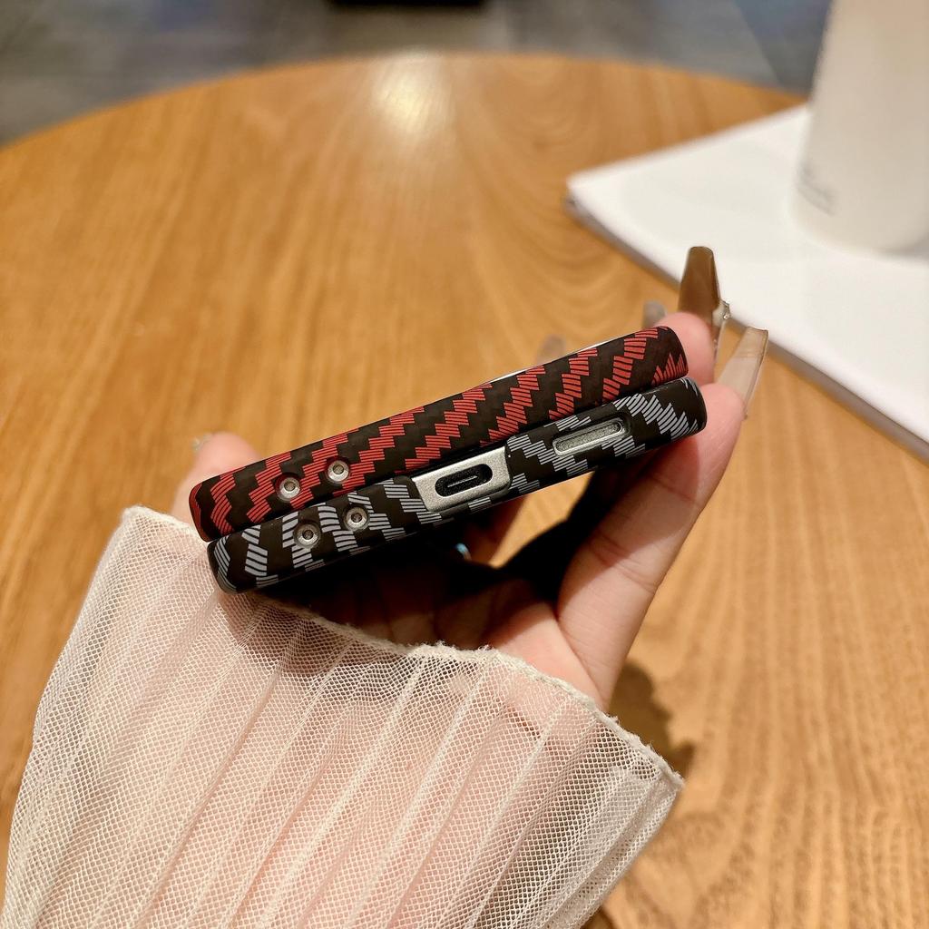 Роскошный защитный бампер из углеродного волокна для телефона Samsung Galaxy Z Flip7 Flip6 Flip5 Flip4 Flip3 Жесткий ПК Контрастный цвет Ударопрочный Защитный чехол