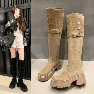 В конце 2025 года осень и зима будут прекрасными, и новые рыцарские сапоги будут сложены с толстыми каблуками и двумя тканями для детей over