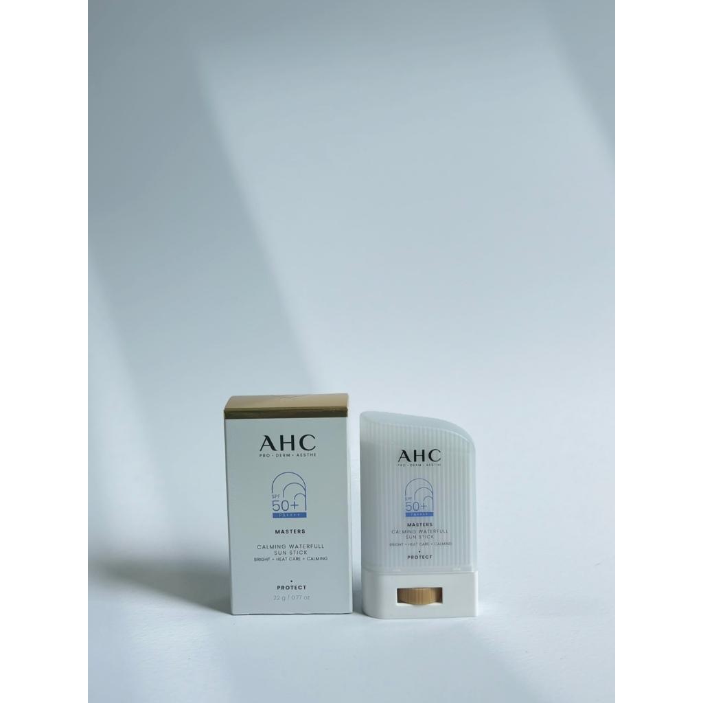 AHC Успокаивающий солнцезащитный крем Masters Waterfull 22 г (SPF50 + / PA ++++)