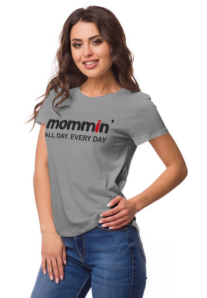 Inkmeso Футболка с круглым вырезом и коротким рукавом Mommin All Day Every Day с графическим принтом