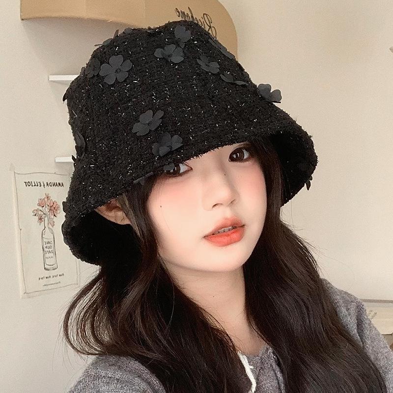 Маленький ароматный стиль Милая шляпа-панама с цветком для женщин Осень-Зима Ветрозащитная для лица Маленькая шляпа-горшок Корейская универсальная милая шляпа-ведро