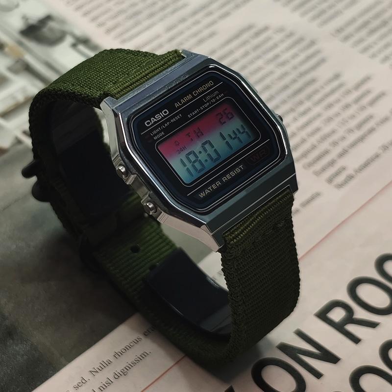 Casio Индивидуальные часы, модифицированная серия, часы с зеркалом в радужном градиенте, 10 лет работы -1, модифицированные-стальные, маленькие квадратные A158WA