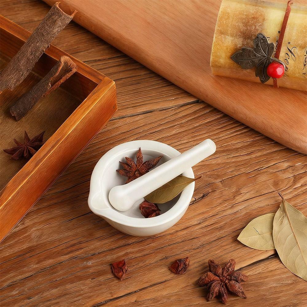 Non-Slip Base Ceramic Grinder White Ceramic Stoneware Durable Spice Grinder  Kitchen Tool