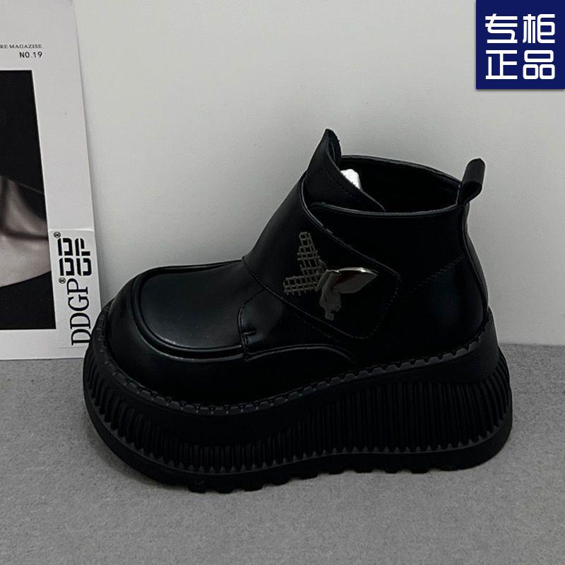 2025 весна новый британский стиль интернет знаменитости липучки мода короткие сапоги маленькие толстые подошвы увеличивающие рост сапоги Martin женские