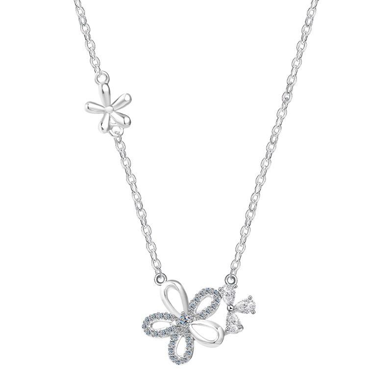 Womens Flower Necklace Delicate Hollow Floral Clavicle Chain Light Luxury Style