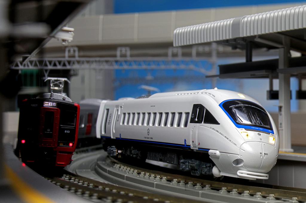 KATO N Gauge 885 Series 1st Edition Around the Kyushu Set Railway Model Train 6-Car 10-246