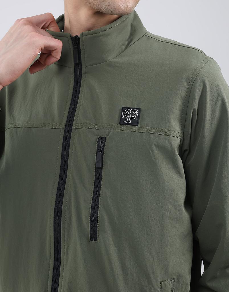 Куртка мужская с воротником-стойкой и длинными рукавами