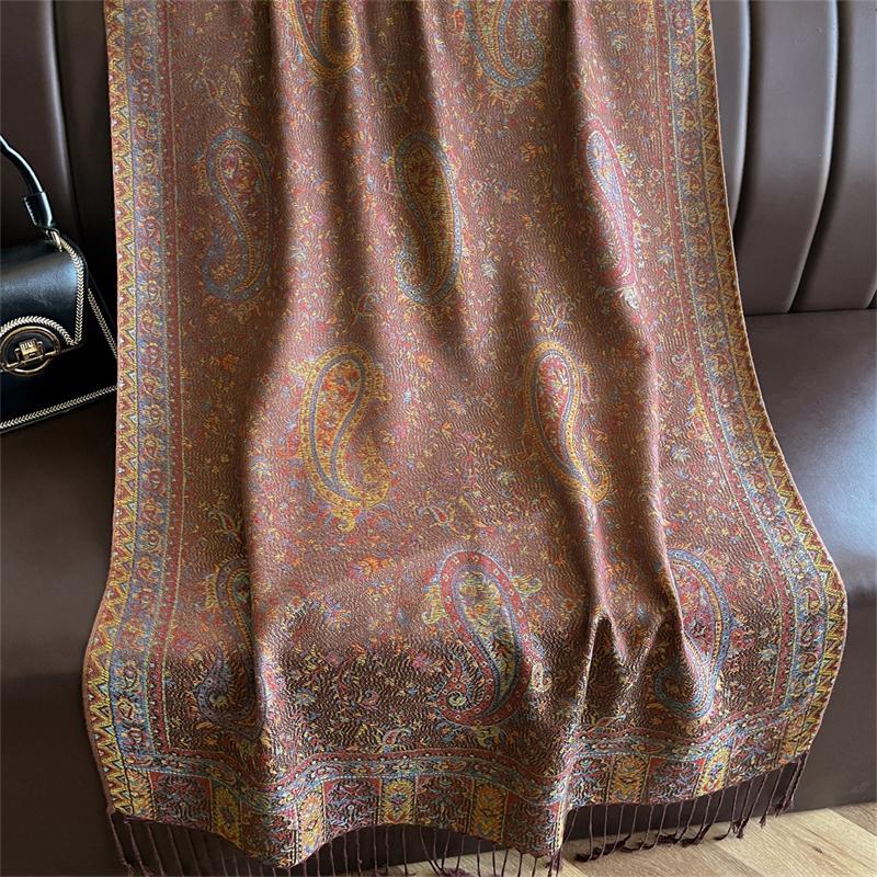 Luxury Embroidery Cashmere Winter Scarves Women Pareo Cape Warm Muslim Modal Hijabs Shawl Chunky Headscarf Ladies Elegant Poncho