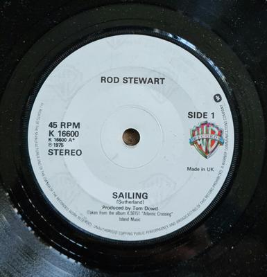 7-дюймовая пластинка РОД СТЮАРТ - Sailing K16600 Warner Bros. Re - UK Rock Used