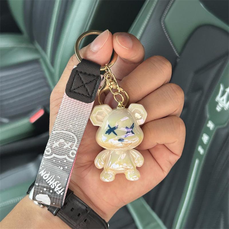 Internet Celebrity Violent Bear Creative Cartoon Gradient Figure Chameleon Bear Key Chain Car Accessories Couple Bag Pendant