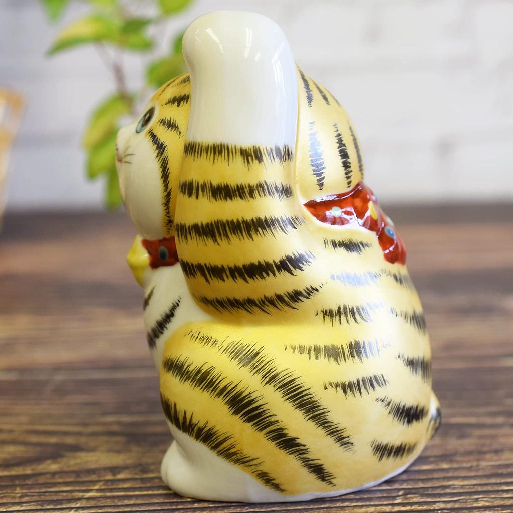 Waza no Kura Stylish Kutani Ware with both hands Feng perfect for grand and birthday Maneki-neko (beckoning cat) raised, gold-decorated, Shui,