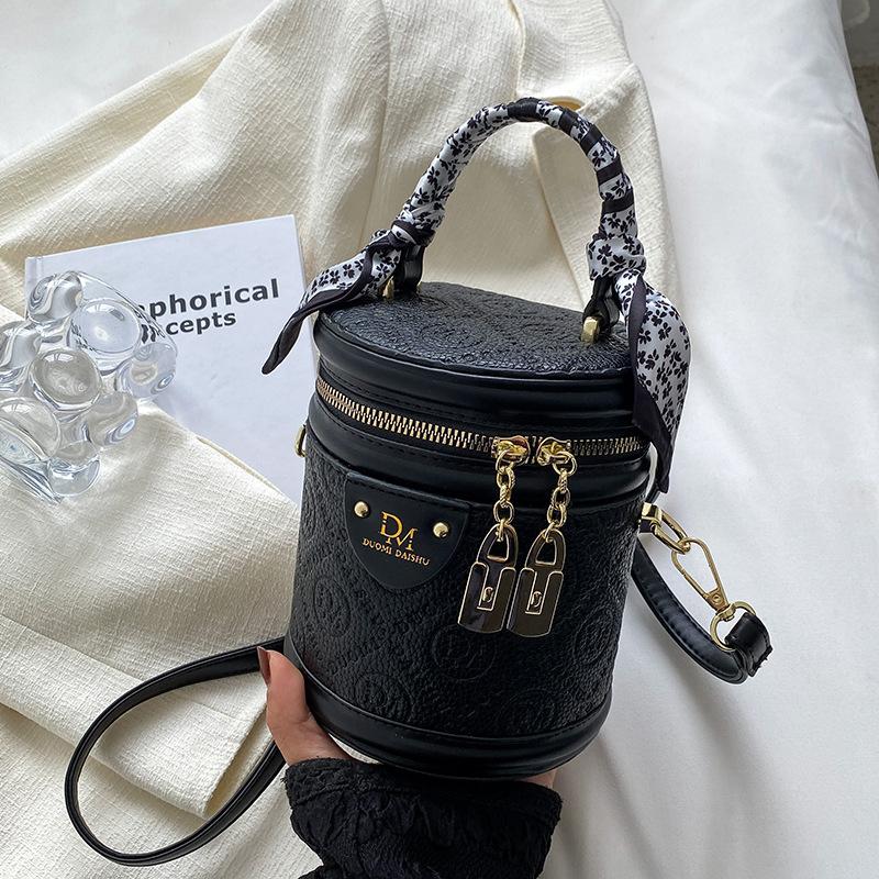 Bags Women's Bags 2025 New Autumn and Winter High-end Niche Cylinder Handbags Bucket Bags Versatile and Popular Messenger Bags