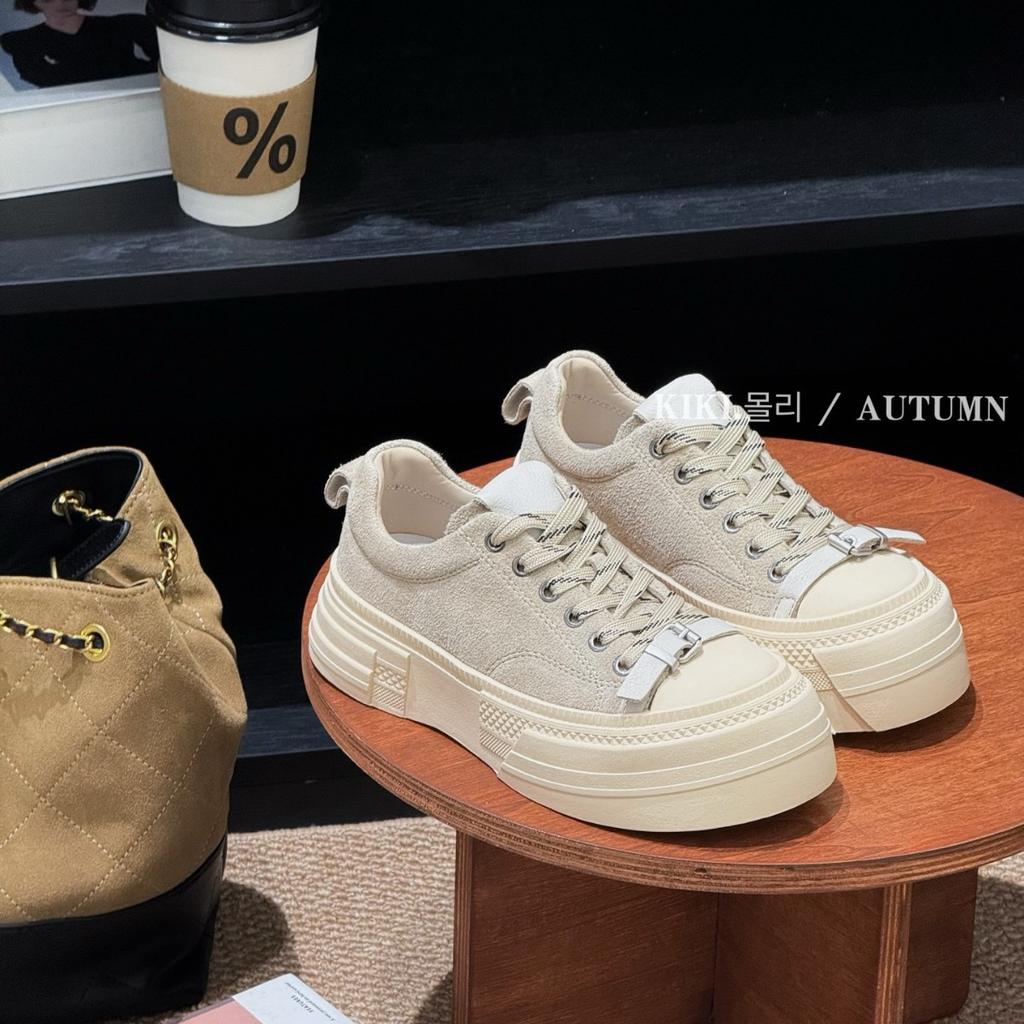 Ретро женские кеды из коровьей кожи, тренд инс, ранняя осень 2025, новая нишевая деконструкция на толстой подошве, увеличивающие рост, повседневные спортивные туфли