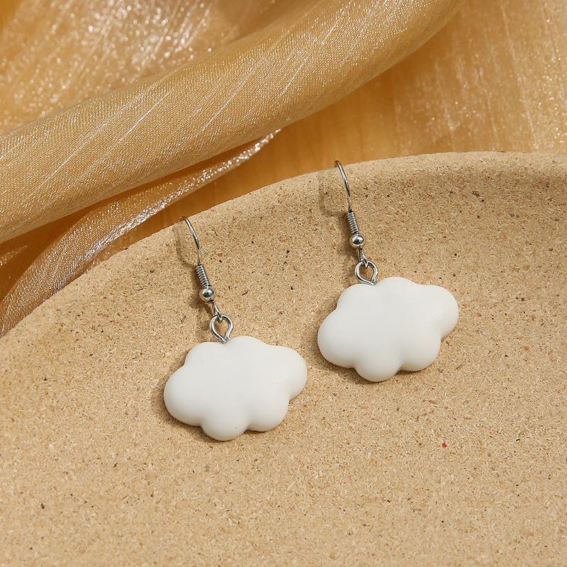 Cute Cloud Earrings Women'S White Cloud Earrings European Temperament Stud Earrings