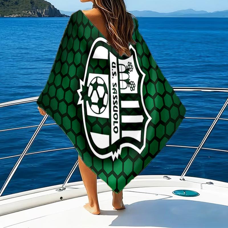Sass-uolo Football Crest Beach Towel - Soft, Absorbent Microfiber, Lightweight, Ideal for The Beach, Parties, Travel, Camping fan gifts