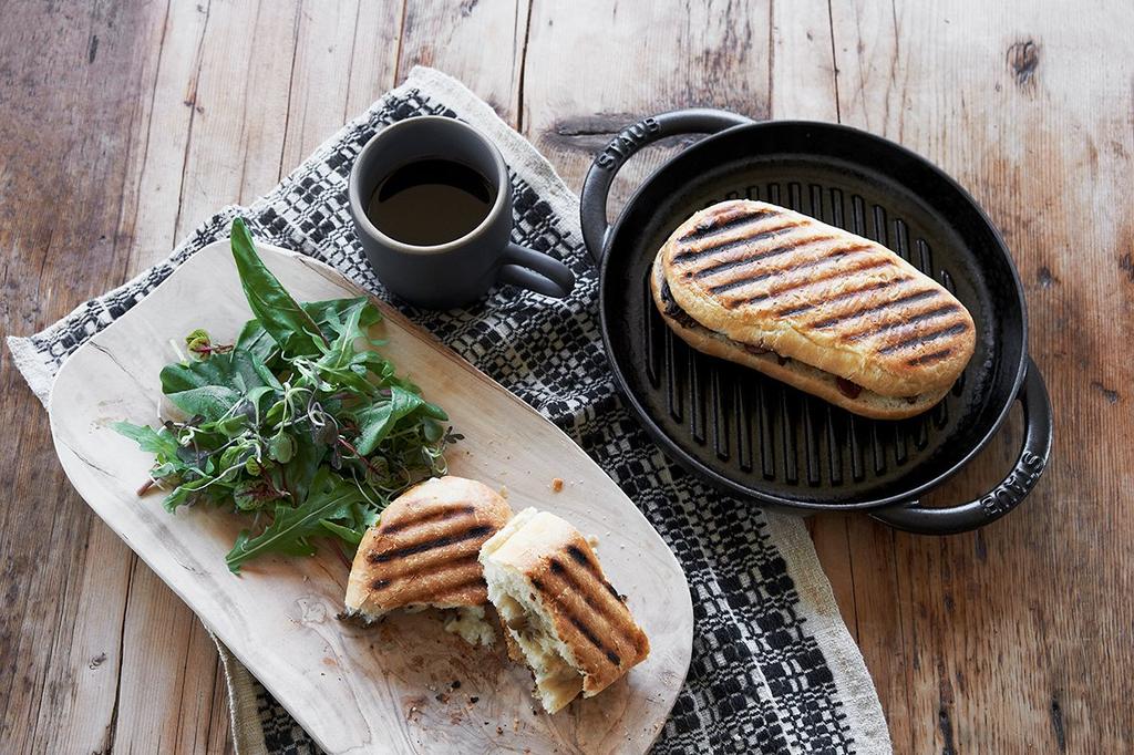 Круглая сковорода-гриль Staub Grill Cherry Grill, совместимая с японским грилем "Pure 26 см", сковорода, ручки, металл, эмаль, [Авторизованный продукт] и