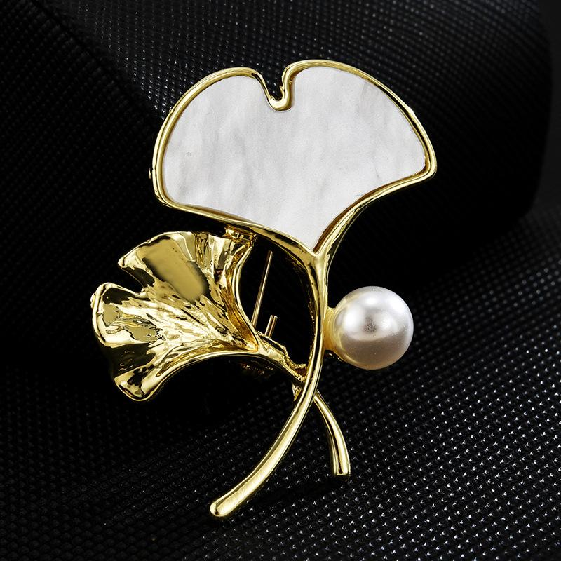 Brooch High-End Sense Niche Light Luxury Suit Bow Rhinestone Corsage High-End Alloy Creative Clothing Accessories