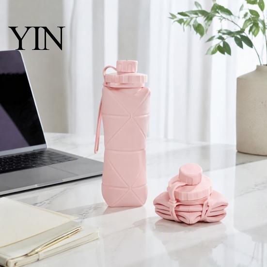 Safe Food Grade Cup for Kids 600ml Portable Foldable Water Bottle, Silicone Telescopic Space Saving Bottle Outdoors Lightweight Container Outdoor