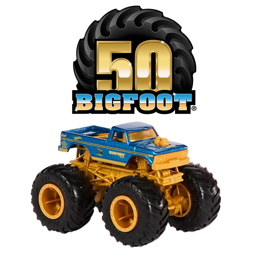 Hot Wheels Monster Truck Trophy Challenge Playset with 1 Mini Car Ages Orange JBX64 - 4+ -