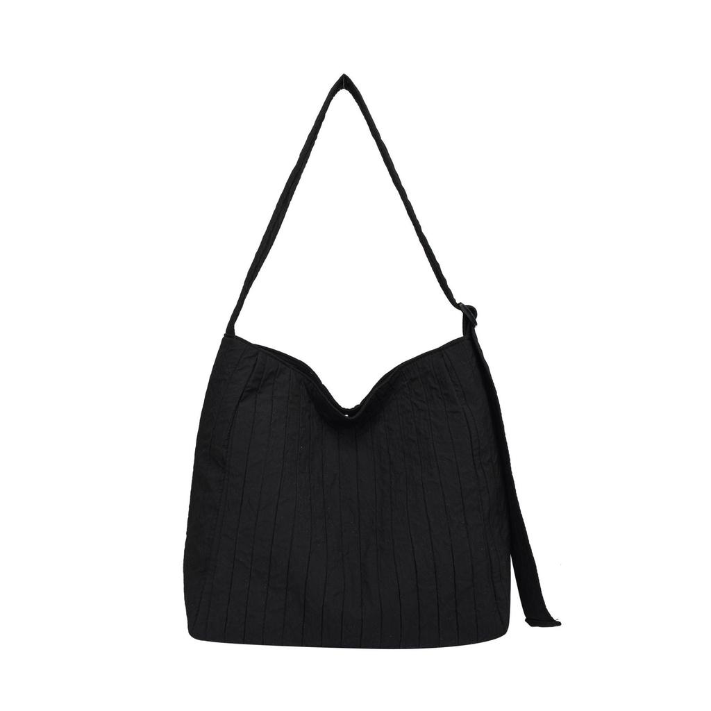 Bucket Bag Pleated Underarm Bag Women'S Simple Texture Bag Versatile Commuter Large Capacity Messenger Tote Bag Women