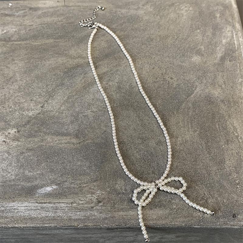 Elegant Butterfly Necklace Fashion Bead Bow Choker Charm Adjustable Neckwear Unique and Delicate Jewelry Accessory