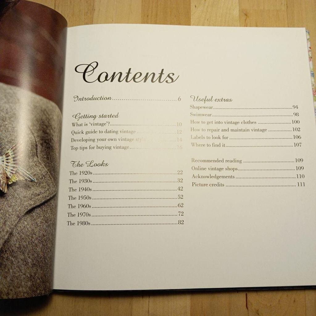 [Б/У] Книги Мода Винтажный Стиль Антиквариат Старая Одежда