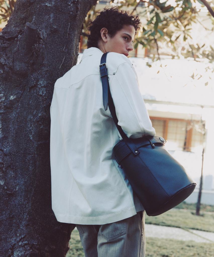 Moonsun Bold Stud Belt Bucket Bag / Black