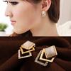 1 пара женских элегантных серег-гвоздиков с полыми квадратными ювелирными изделиями золотого тона
