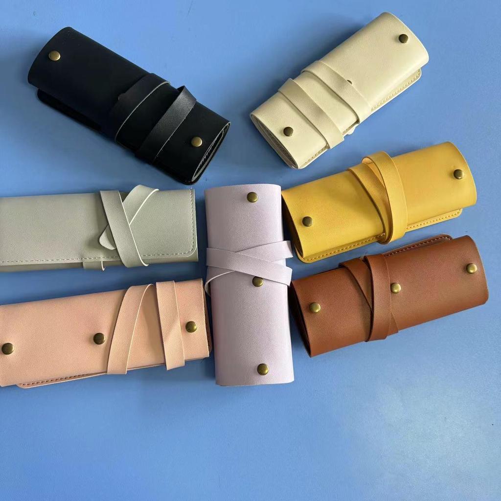 Кожаный дорожный футляр для ювелирных изделий: Прочная складная сумка для хранения с застежкой-молнией и множеством карманов.