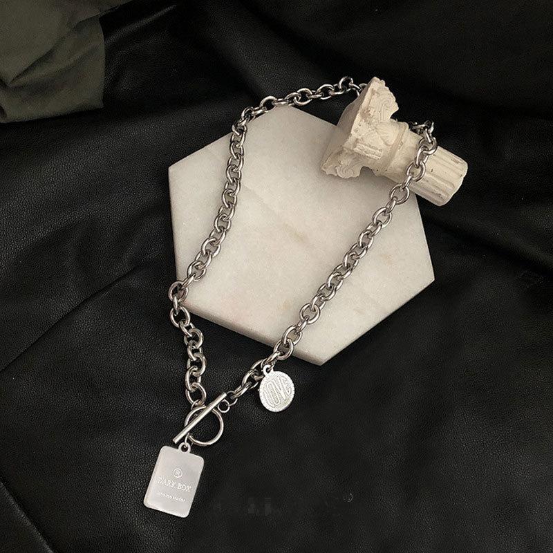 Harajuku личность панк улица квадратная карта комбинация букв короткое ожерелье женский порт панк многокапельная цепь прилива