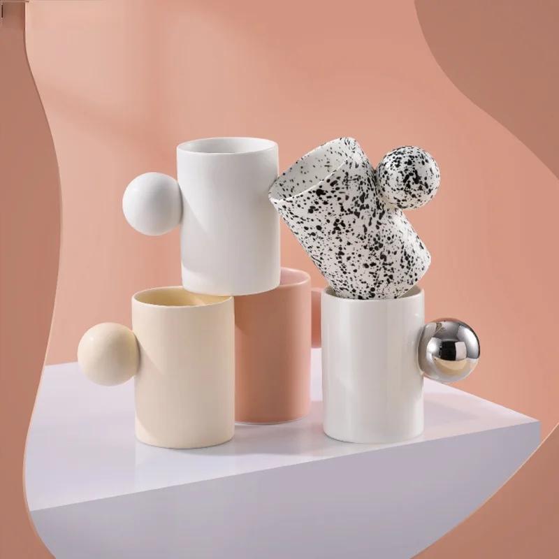 Главная Керамическая кружка Креативная форма Завтрак Кофейная чашка Пара Молочная чашка 280 мл Кофейная кружка Украшение гостиной Обеденная посуда