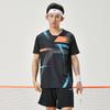 Футболка Li Ning Badminton Series с полосатым геометрическим узором, круглым вырезом, прямым кроем, коротким рукавом, мужские топы, черная AAYU137-1